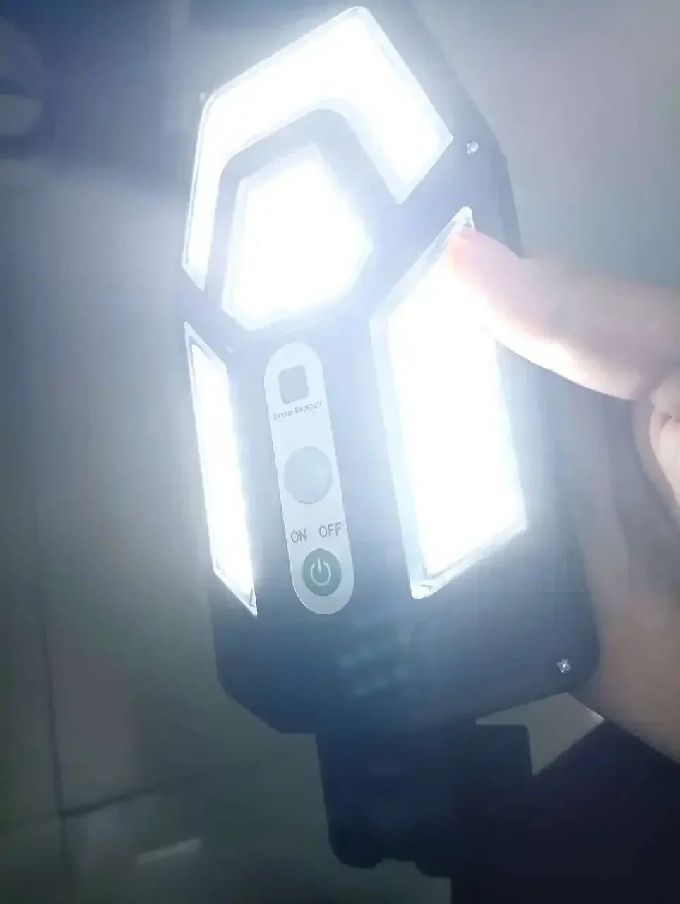 Solar Lamp 55LED Outdoor Sunlight Motion Sensor Remote Control Solar Focus Wall